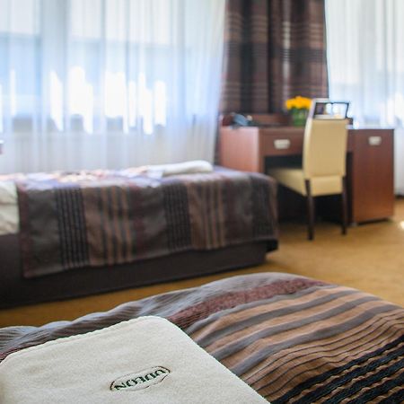 Hotel & Spa Odeon Boguchwała エクステリア 写真