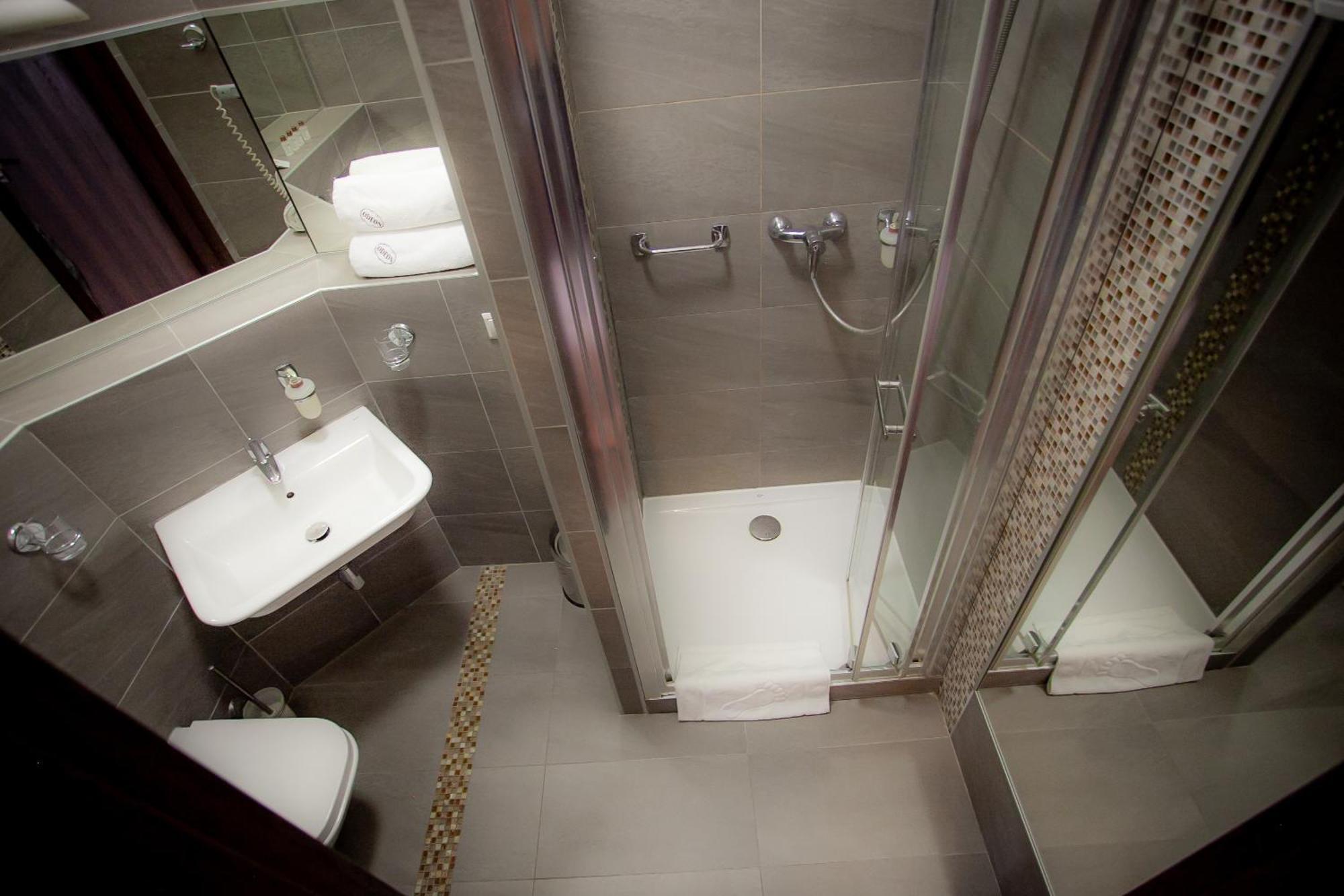 Hotel & Spa Odeon Boguchwała エクステリア 写真