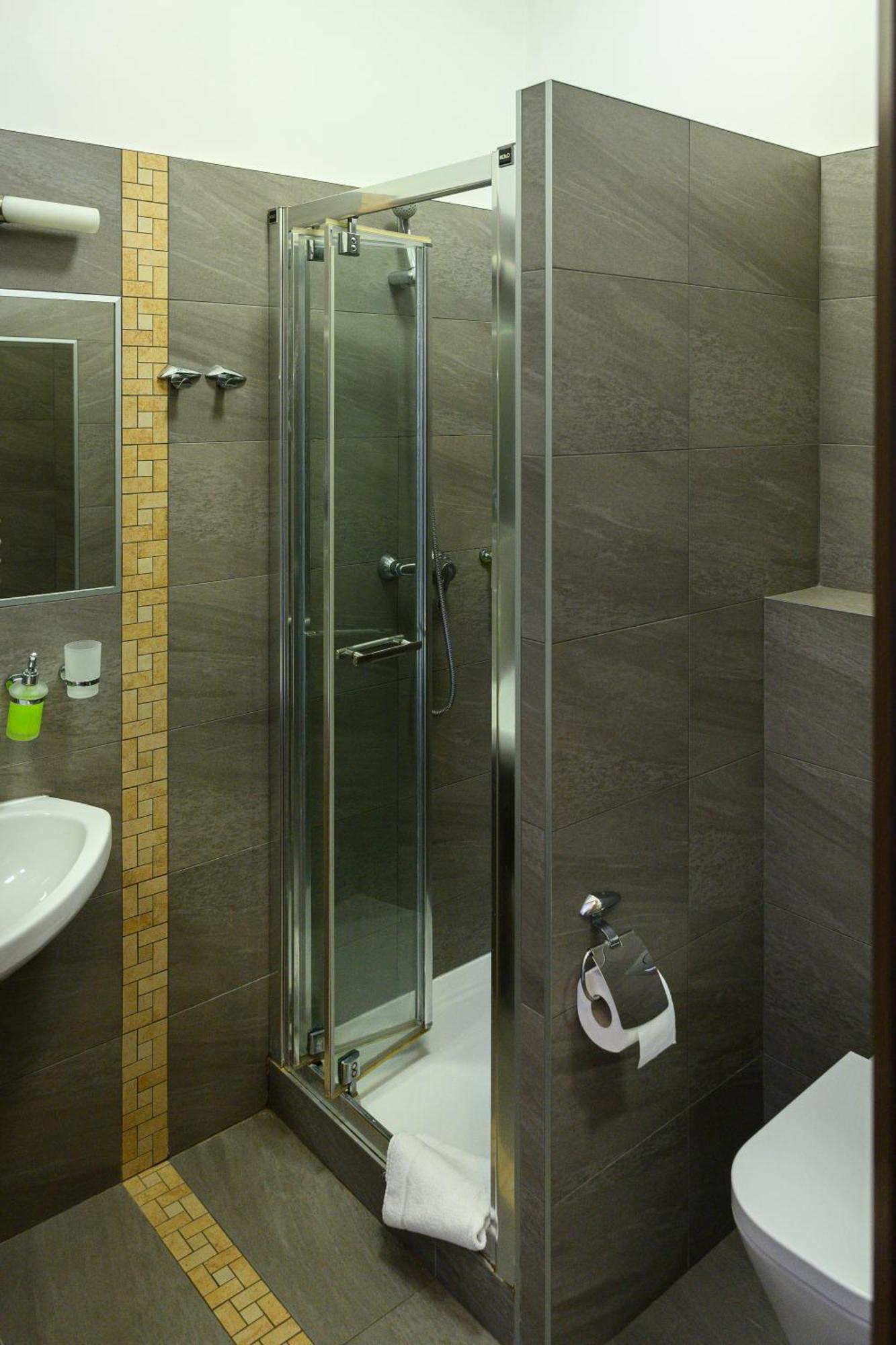 Hotel & Spa Odeon Boguchwała エクステリア 写真