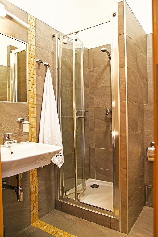 Hotel & Spa Odeon Boguchwała エクステリア 写真